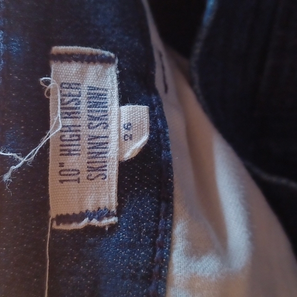 MADEWELL 10" High Rise Skinny Jeans, Size 26. Great for work/ school. - Picture 8 of 12